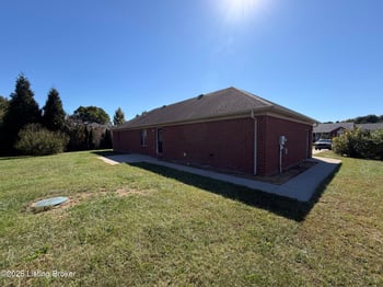 102 Sherman Oaks Dr, Coxs Creek, KY 40013