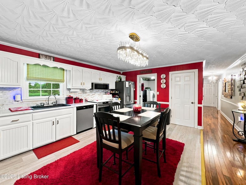 102 Walnut St, Raywick, KY 40060