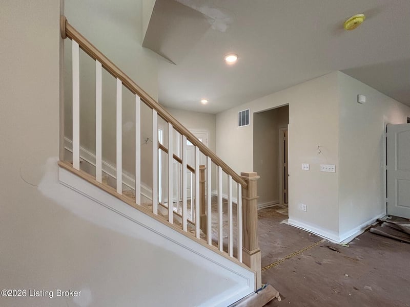 1020 Dry Run Ct, Shelbyville, KY 40065