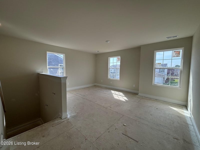1020 Dry Run Ct, Shelbyville, KY 40065