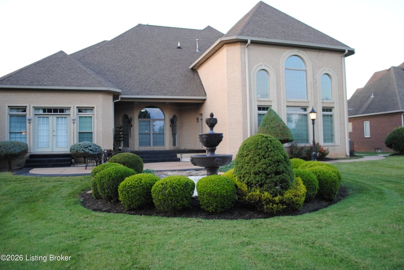 10200 Worthington Ln, Prospect, KY 40059