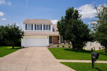 10202 Mountain Laurel Ln, Louisville, KY 40228
