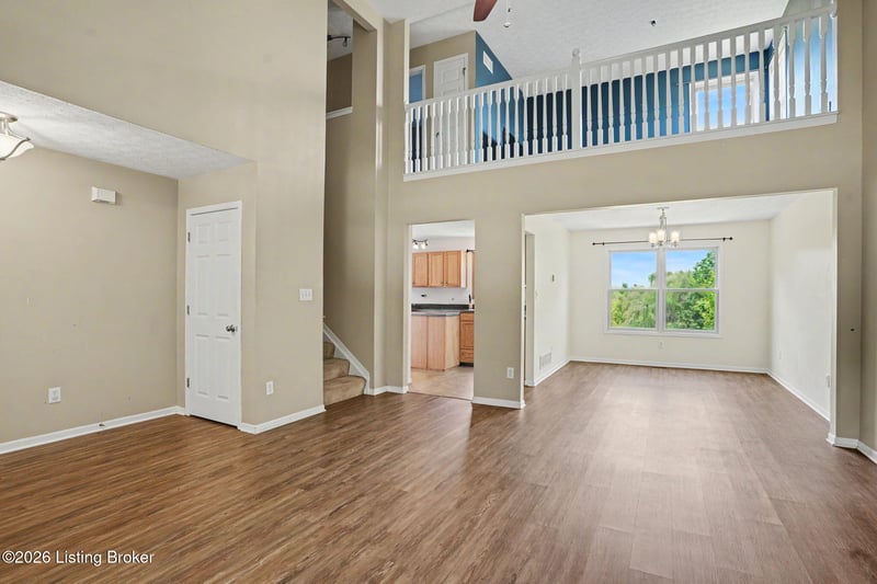 10202 Mountain Laurel Ln, Louisville, KY 40228