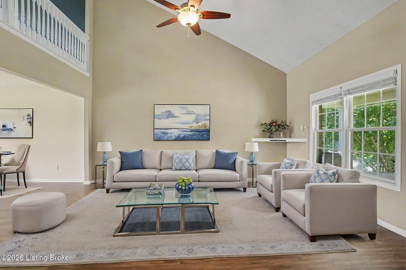 10202 Mountain Laurel Ln, Louisville, KY 40228