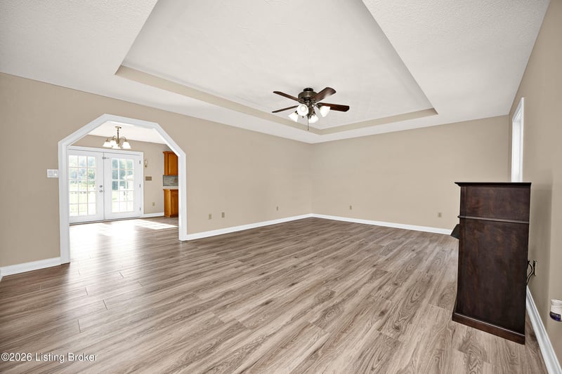 1021 Leigh Ter, Bardstown, KY 40004