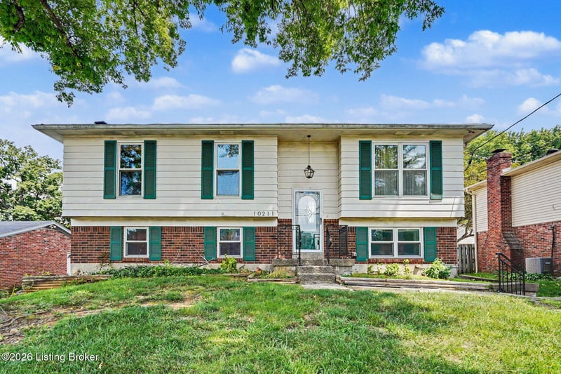 10211 El Coco Ct, Louisville, KY 40291
