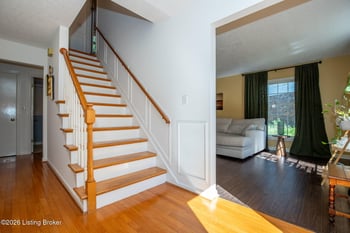 10215 Radford Rd, Louisville, KY 40223