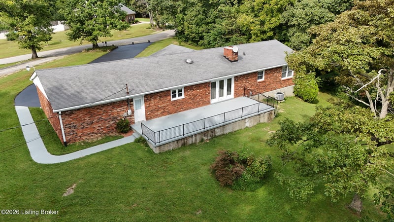 1022 Greenbriar Rd, Lawrenceburg, KY 40342