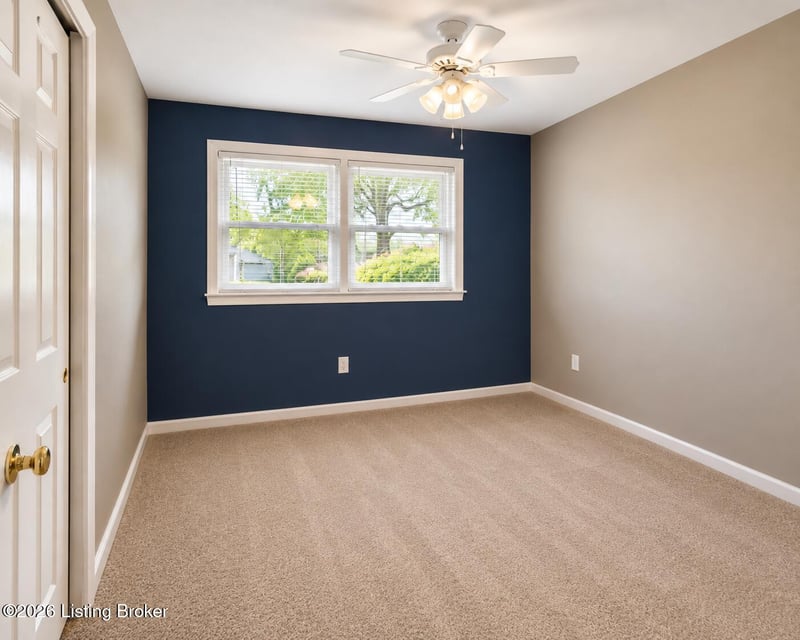 10220 Starlight Way, Louisville, KY 40272