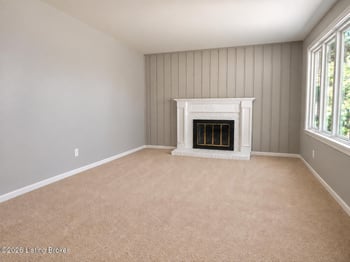10220 Starlight Way, Louisville, KY 40272