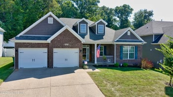 10221 Park Lake Dr, Louisville, KY 40229
