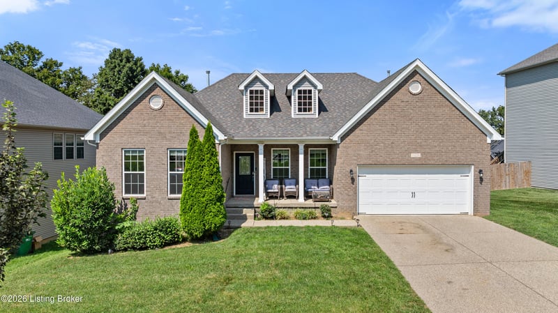 10226 Park Lake Dr, Louisville, KY 40229