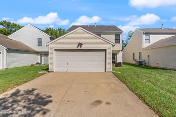10227 Riverstone Cir, Louisville, KY 40229
