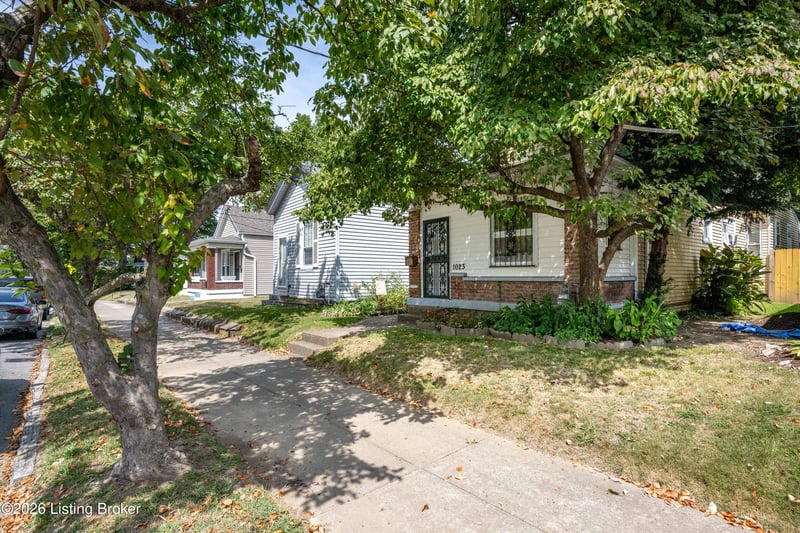 1023 E Burnett Ave, Louisville, KY 40217
