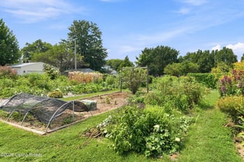 1025 E Burnett Ave, Louisville, KY 40217