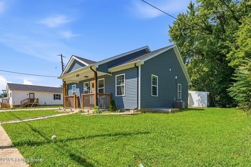 1025 High St, Shelbyville, KY 40065