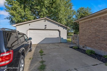 1028 Woodside Dr, Bardstown, KY 40004