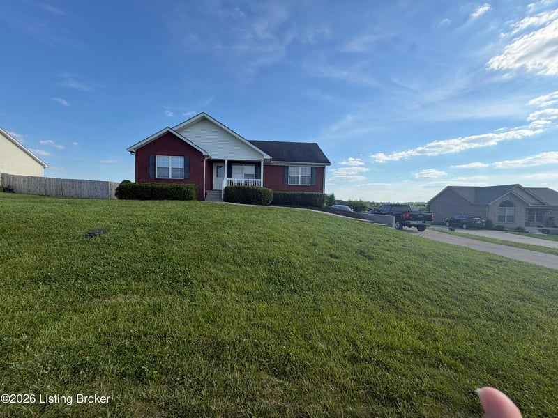 103 Comanche Ct, Bloomfield, KY 40008