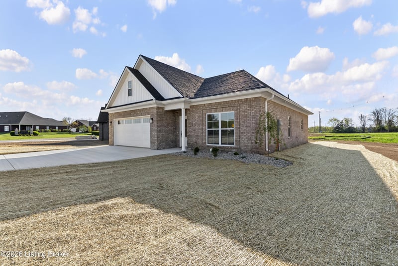 103 Freeman Ave, Bardstown, KY 40004
