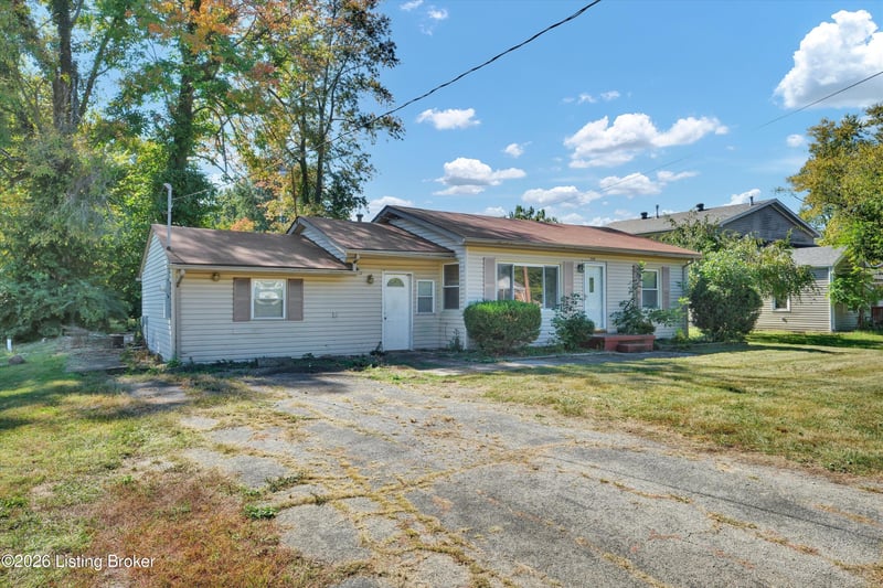 1030 Minor Ln, Louisville, KY 40219