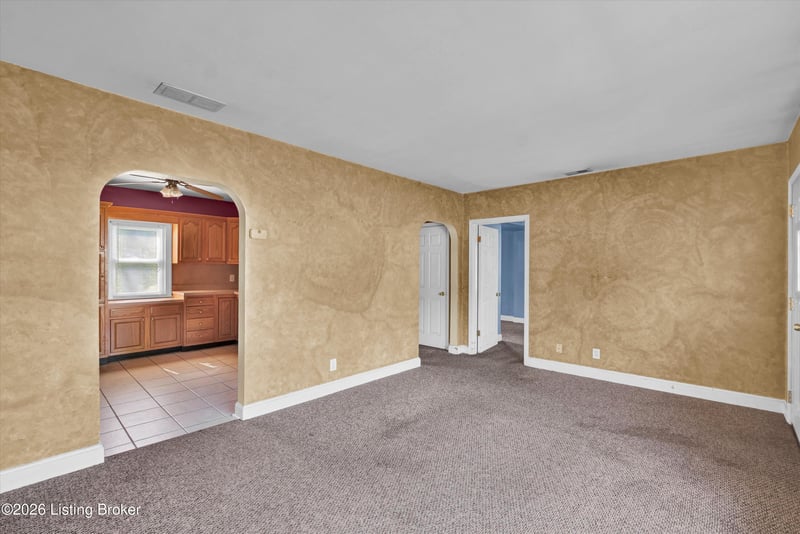 1030 Minor Ln, Louisville, KY 40219