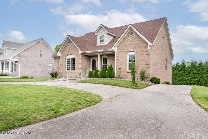 10305 Old Altar Ct, Louisville, KY 40291