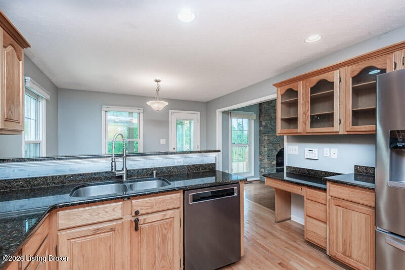 10305 Old Altar Ct, Louisville, KY 40291