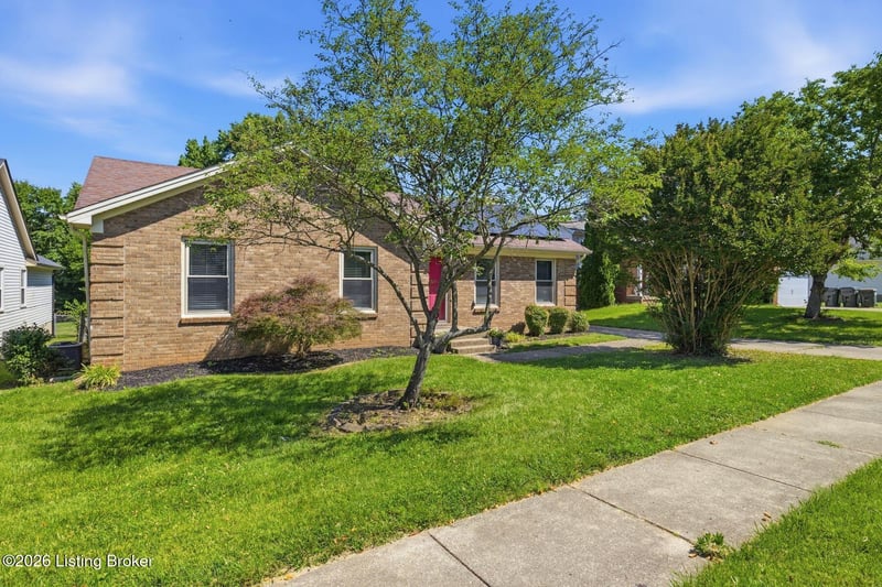 10305 Vantage Rd, Louisville, KY 40299