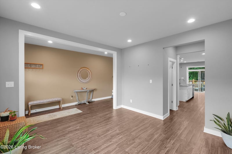 10307 Truman Way, Jeffersontown, KY 40299