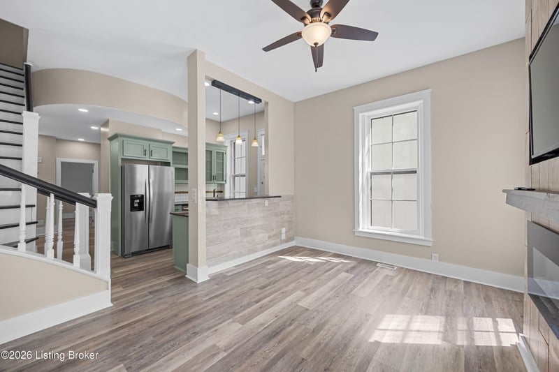 1037 S 4th St #APT 2, Louisville, KY 40203