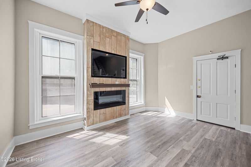 1037 S 4th St #APT 2, Louisville, KY 40203