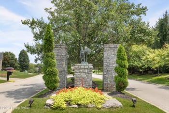 1038 Grazing Meadows Ln, Louisville, KY 40245