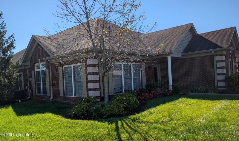 1038 Grazing Meadows Ln, Louisville, KY 40245