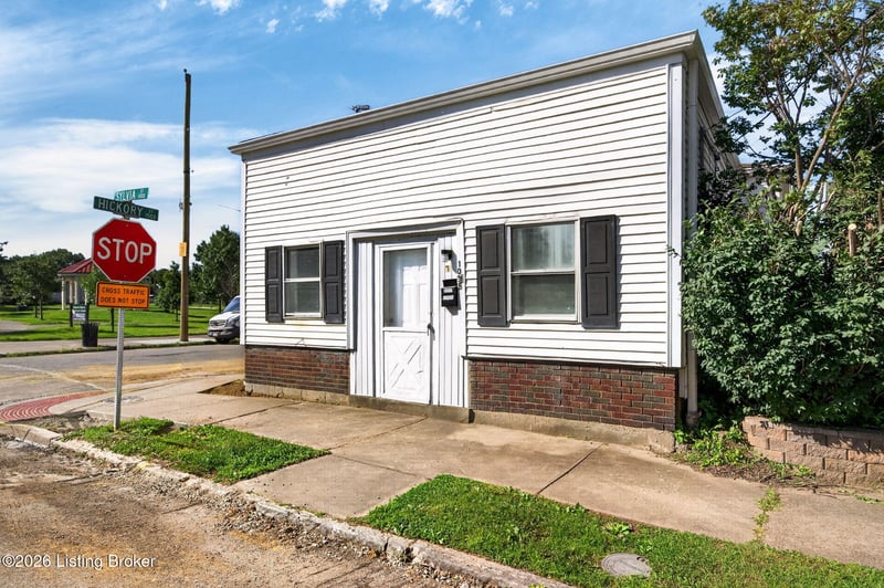 1038 Sylvia St, Louisville, KY 40217