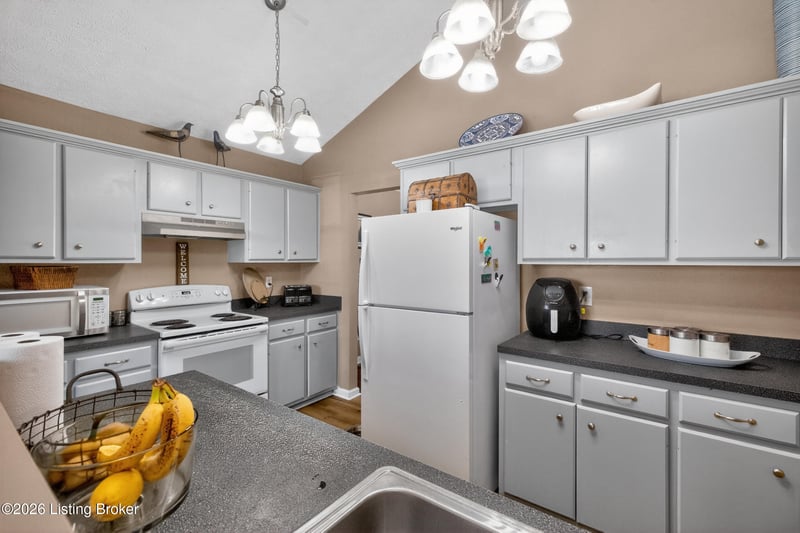 1039 River Bend Rd, Frankfort, KY 40601