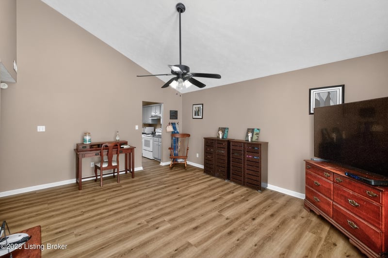 1039 River Bend Rd, Frankfort, KY 40601