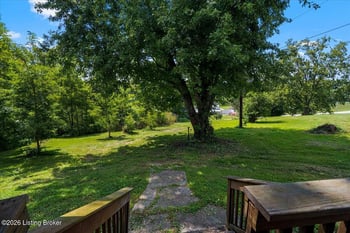 104 4th St, Berry, KY 41003