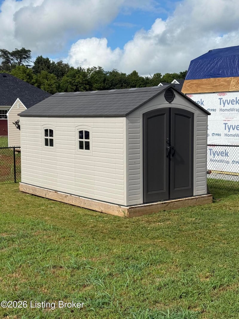 104 Flagstaff Dr, Coxs Creek, KY 40013