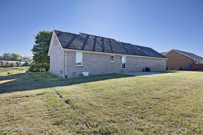 104 Glenview Dr, Bardstown, KY 40004