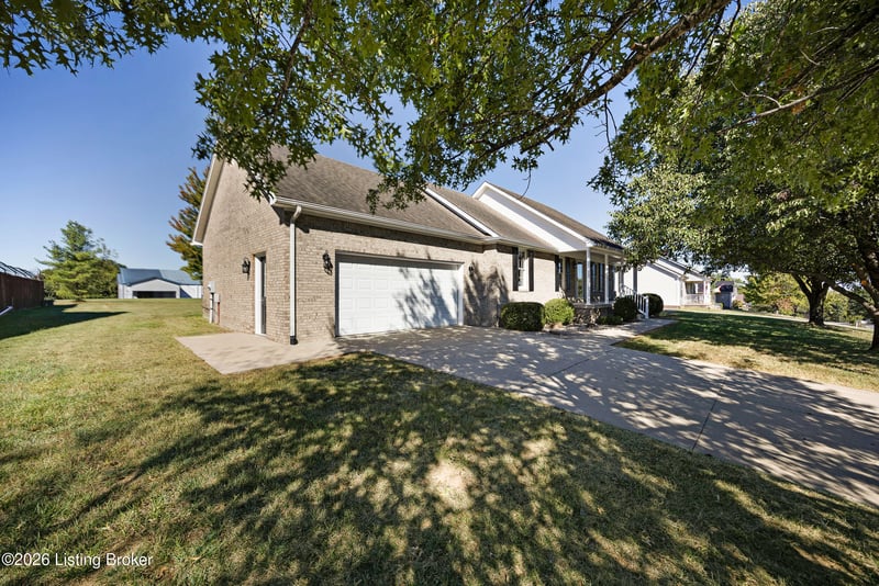 104 Glenview Dr, Bardstown, KY 40004
