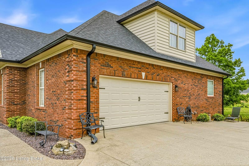 104 Landmark Dr, Bardstown, KY 40004