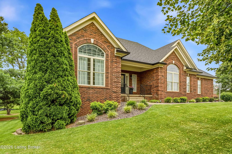 104 Landmark Dr, Bardstown, KY 40004