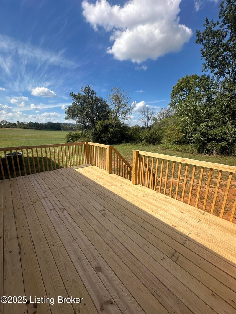 104 N Center St, Irvington, KY 40146