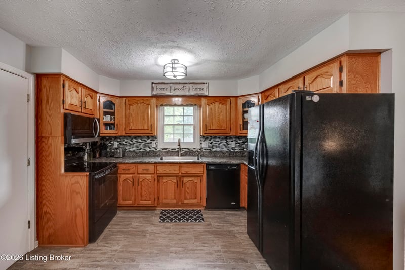104 Olde Towne Dr, Bardstown, KY 40004
