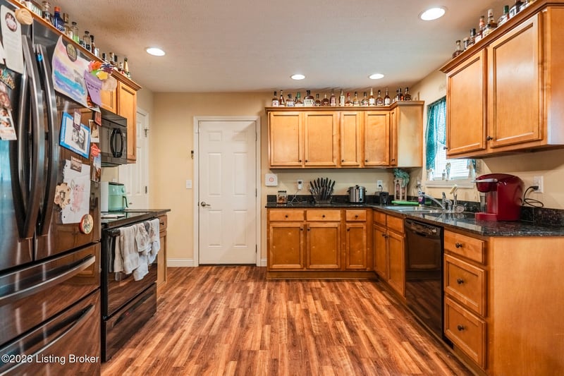104 Ruby Ct, Radcliff, KY 40160
