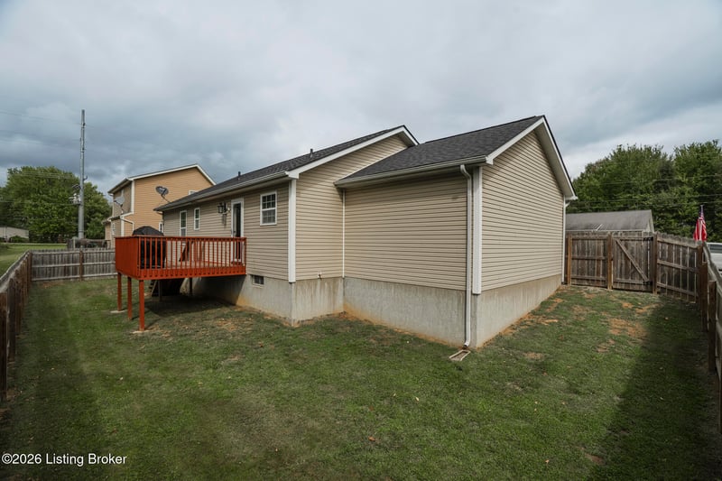 104 Ruby Ct, Radcliff, KY 40160