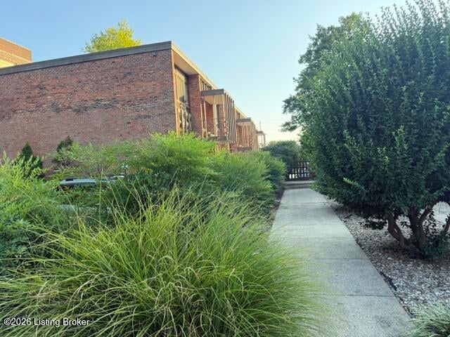 1040 Cherokee Rd #APT F1, Louisville, KY 40204