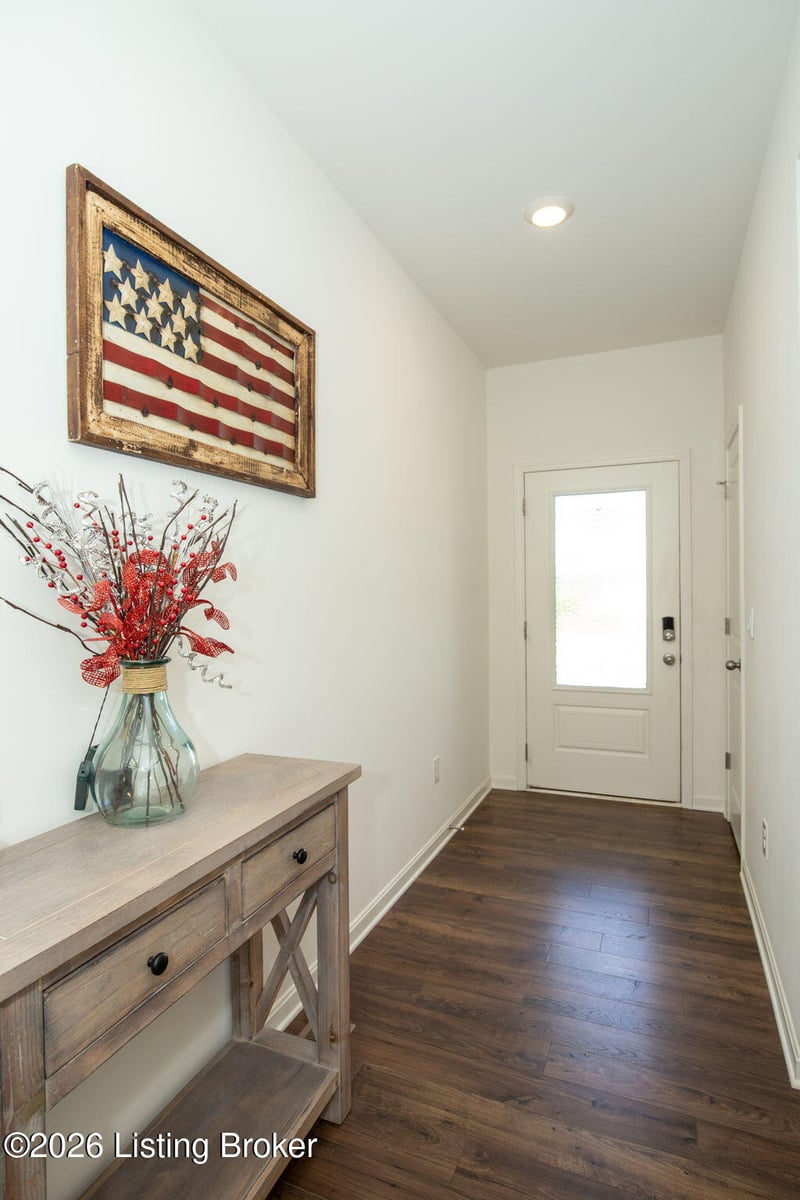 10405 Cedar Meadows Ct, Louisville, KY 40229