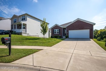 10405 Cedar Meadows Ct, Louisville, KY 40229
