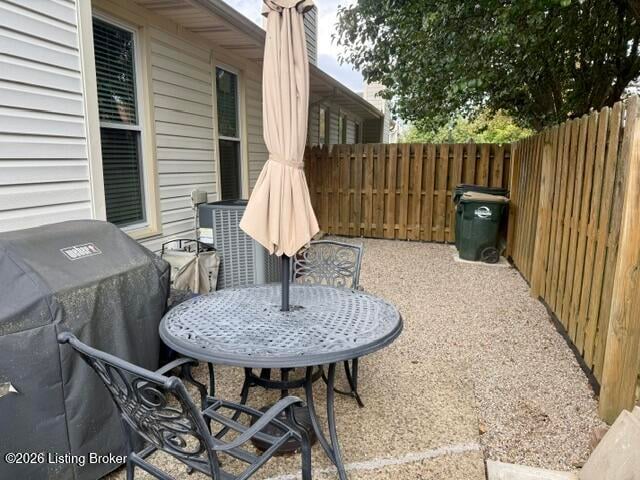 10415 Cottonwood Ct, Louisville, KY 40223